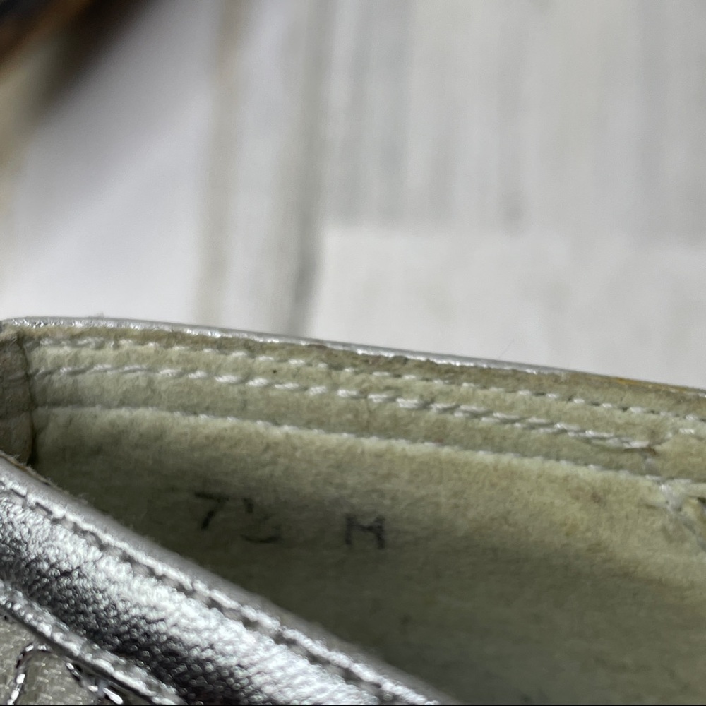 Stuart Weitzman silver mesh lace heels 7.5M (fits like 7) - Picture 12 of 13